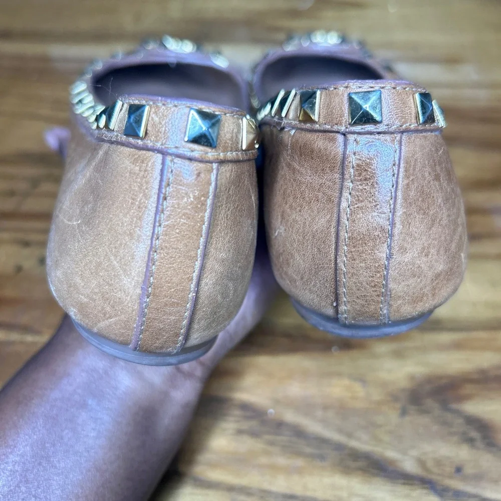 Tory‎ Burch Dale Ballet Flats Womens 8 Tan Leather Studded Logo shoes